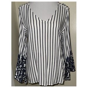 Fever Stripe Embroidered Bell Sleeve V-Neck Peasant Top Sz Lg